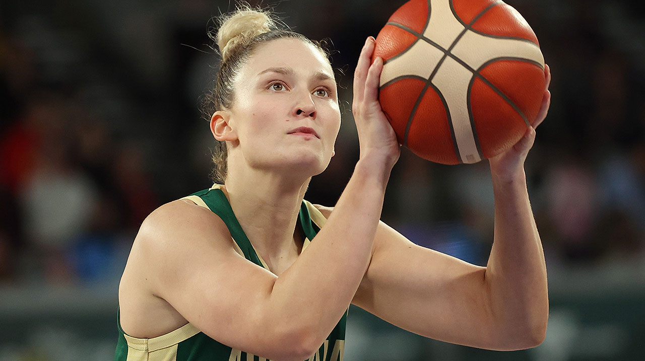 Amy Atwell replaces Bec Allen in the Opals Olympic Team Australian